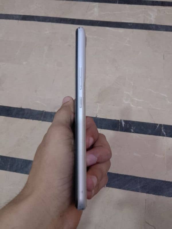 Techno spark 8c 3