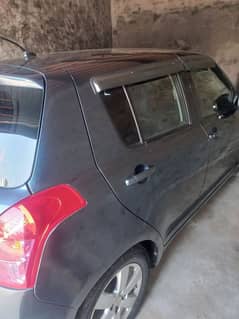 Suzuki Swift 1.3 DLX