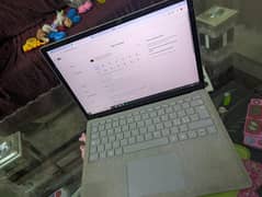 Micro surface Laptop 2 | i5 8th gen | 4k Screen | Touch | Surface Boo