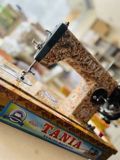 TANIA Sewing Machine