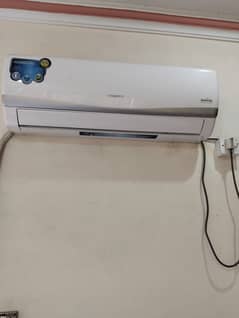 Kenwood 1.5 ton kes 1830S 60% less energy inverter