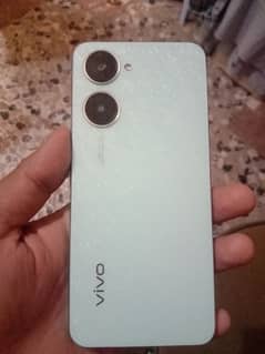 vivo y03 mobile ha orgnal charger or orgnal cabel sath  candation10/10