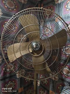 table fan full size