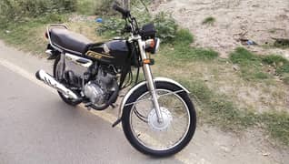 Honda 125 Special Edition – Black – Excellent Condition | Lahore