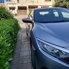 Honda Civic 2018 full option top of the line
