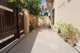 10 Marla Triple Story Luxury House for Sale Abdalian Society, Lahore