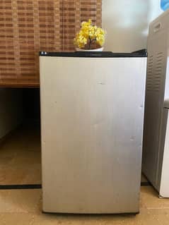 Urgent sell Room fridge