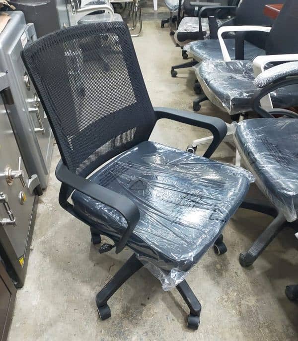 Revolving Office Chairs 13