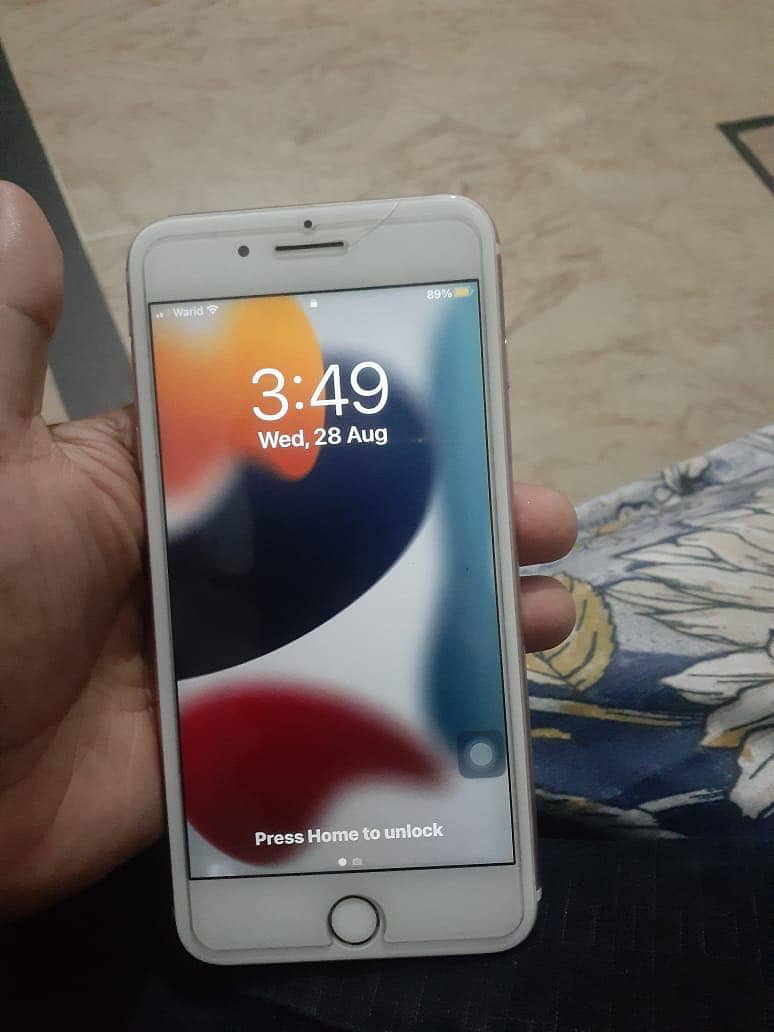 iPhone 7 Plus pta approved 128 gb touch id working ust button not work 1
