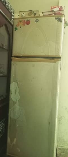 Dawlance Refrigerator used for sale urgent