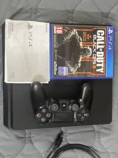 For Sale: PS4 500 GB Slim – Like New!