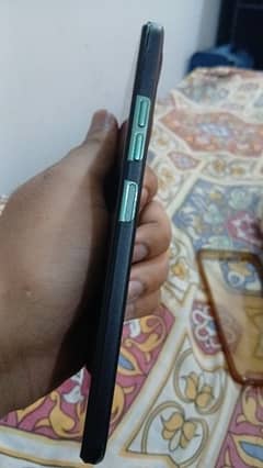 Urgent Sale krna hai Box nahi hai sath jisko chahiye msg kry