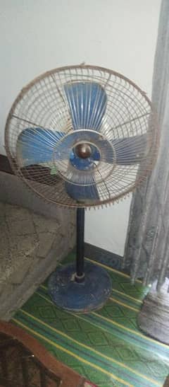 padistal fan