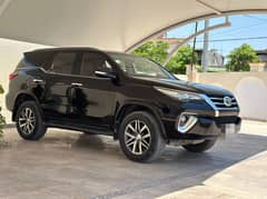 Fortuner fresh condition home use car for sale