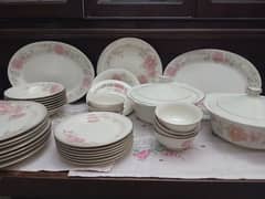 dinner set ,37 pieces cheeni ka set,  hardly used 2-3times
