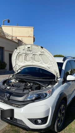 Honda brv 2018 total orignal front door left door have some touchups .