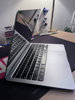 MacBook Air M1
