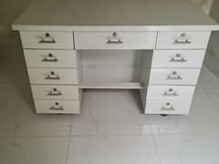Brand New White Wooden Desk  Lockable Drawers