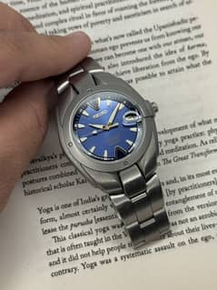 Seiko 3F32-0040 Titanium Men’s Quartz Watch – Lightweight & Elegant