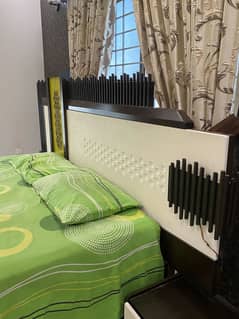 NEW KING SIZED BED