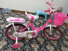 girl cycle