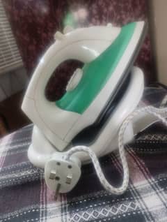 wireless steem iron 10/10 condition available I. 15000