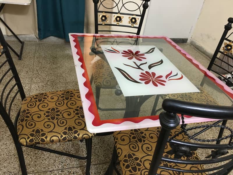 King size bed with side tables and dinning set (table & 4 chairs) 7