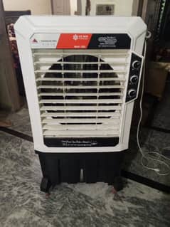 ICE BOX NEW CONDITION