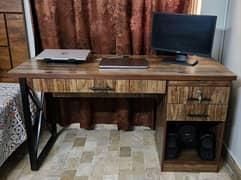 Elite Table Office Home Setup