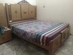 king size bet set . . . . side table 2 . . . dressing table . . king size bed