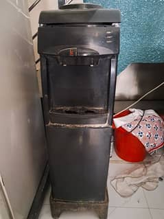 water dispanser