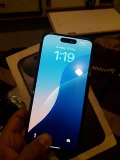 iPhone 15pro JV 256GB Box+Cable