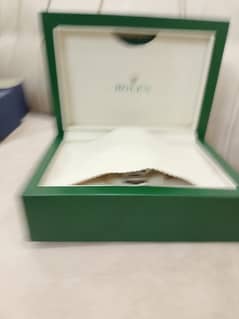 Men's Stylish Watch in Perfect condition with box