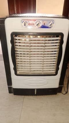 Lush Condition Cooler. Working is Good. 1 season Use.