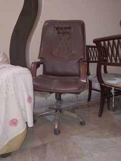 office boss chair