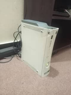 xbox 360 fat with 40 games