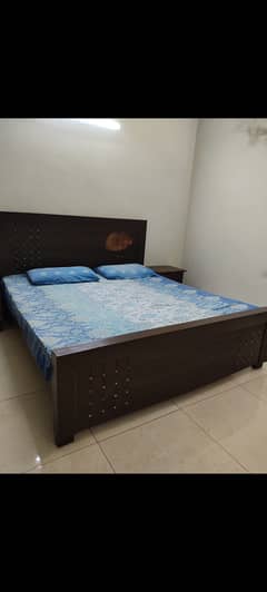 King Bed with side tables