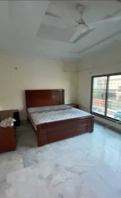 Beautiful Single room Available for rent in 10 Marla