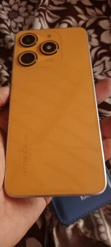 techno Spark 10 condition ok 10 by 10 0