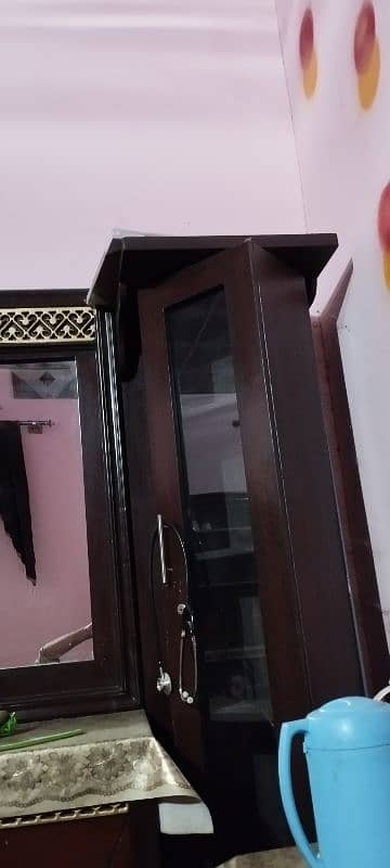 Dressing table and side table 0