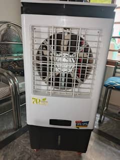 DC room cooler