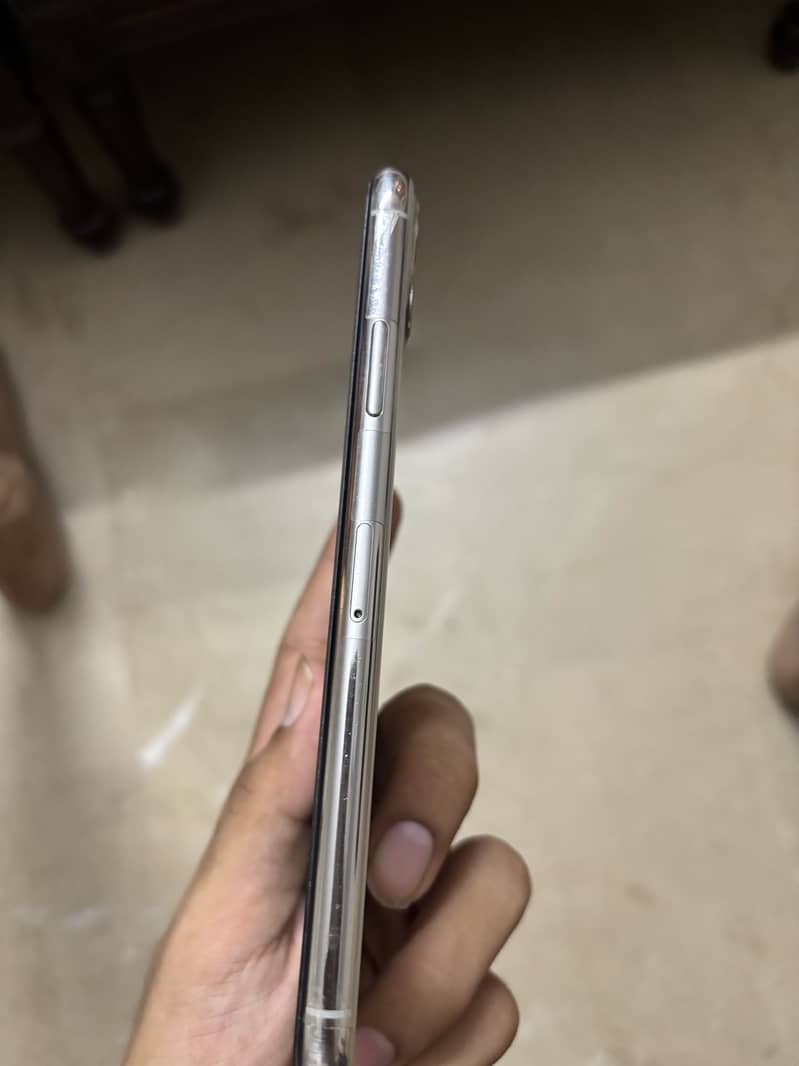 IPhone 11 Pro Max pta approved 6