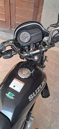 GD 110s Black 2022