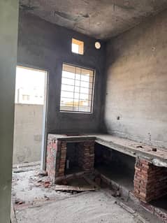 5 Marla Gray structure available for sale Nashtare Extension Sctor E Bhahria