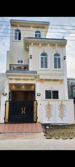 3 marla gas area double story house
