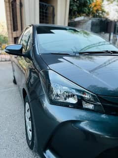 Toyota Vitz 2015