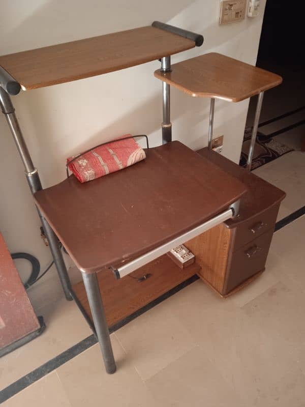 Computer Table / Study Table 2