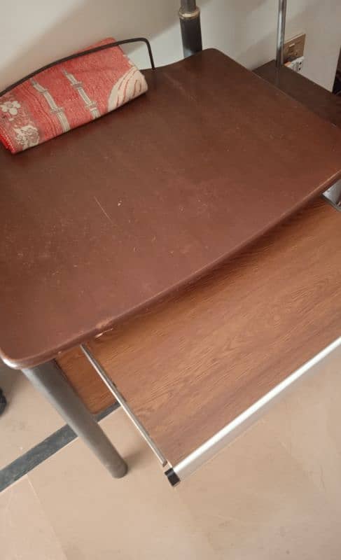 Computer Table / Study Table 3