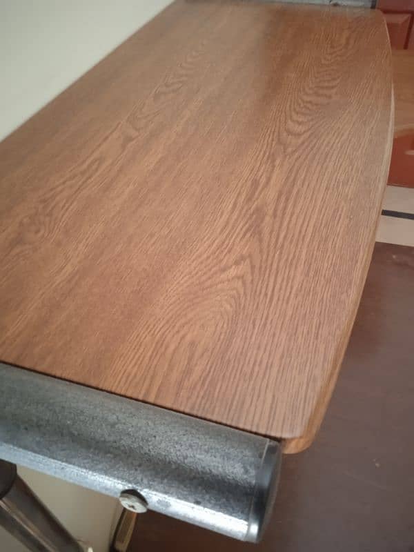 Computer Table / Study Table 5