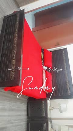 very  luxurious king bed 2 side  table  solid  furniture  d